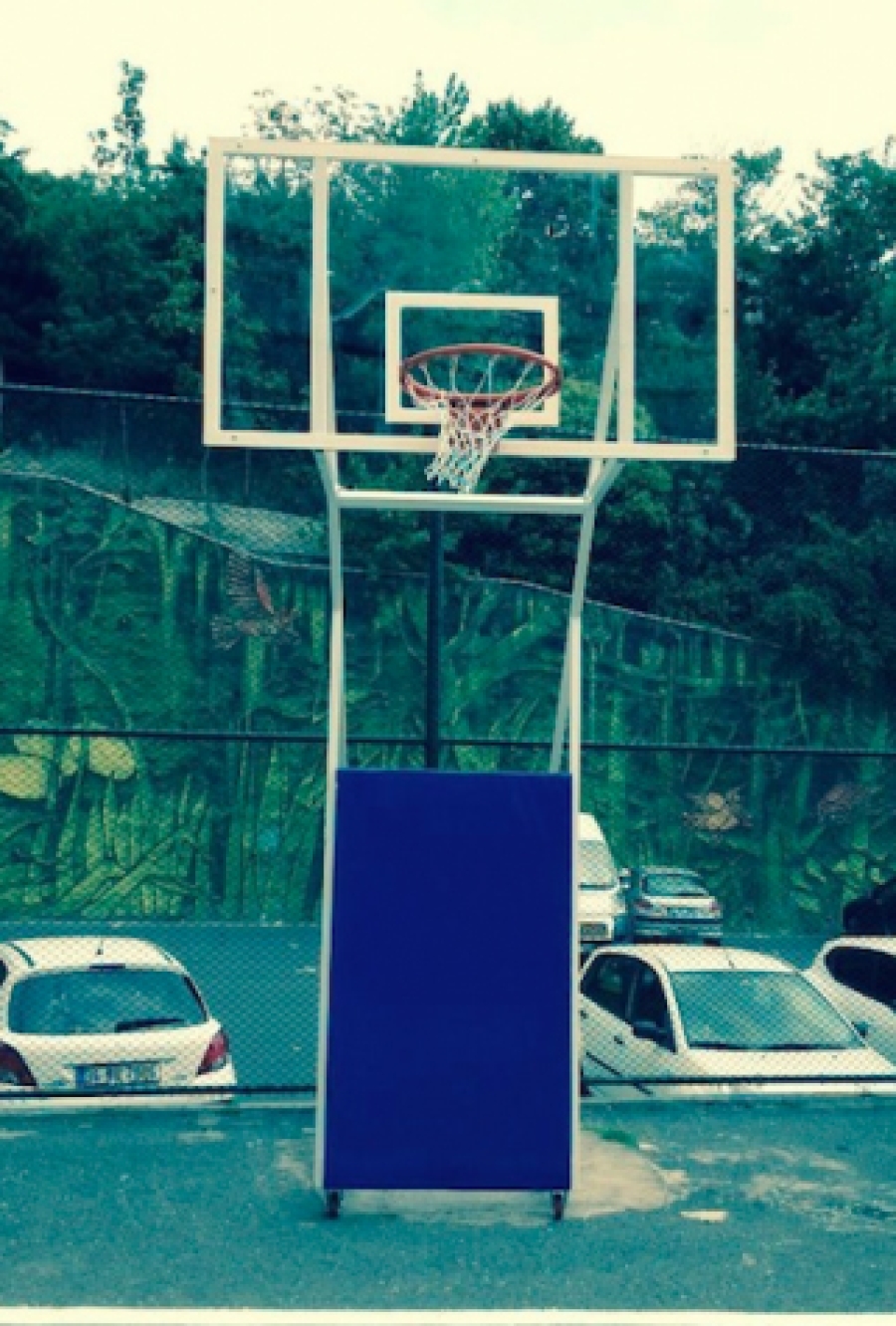 DÖRT DIREKLI SEYYAR AKRİLİK PANYA BASKETBOL POTASI